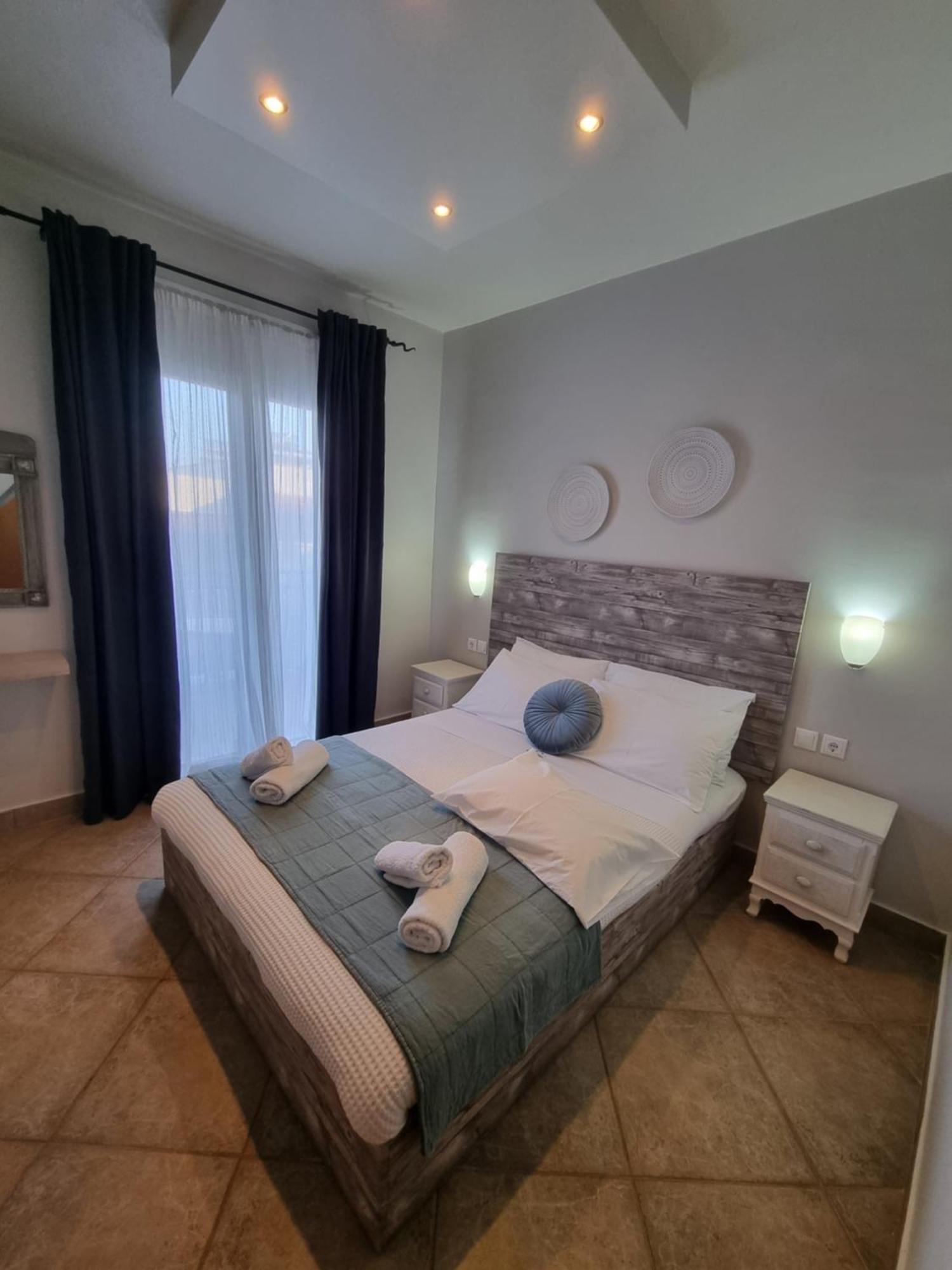 Greenhill Holiday Suites Sarti Esterno foto