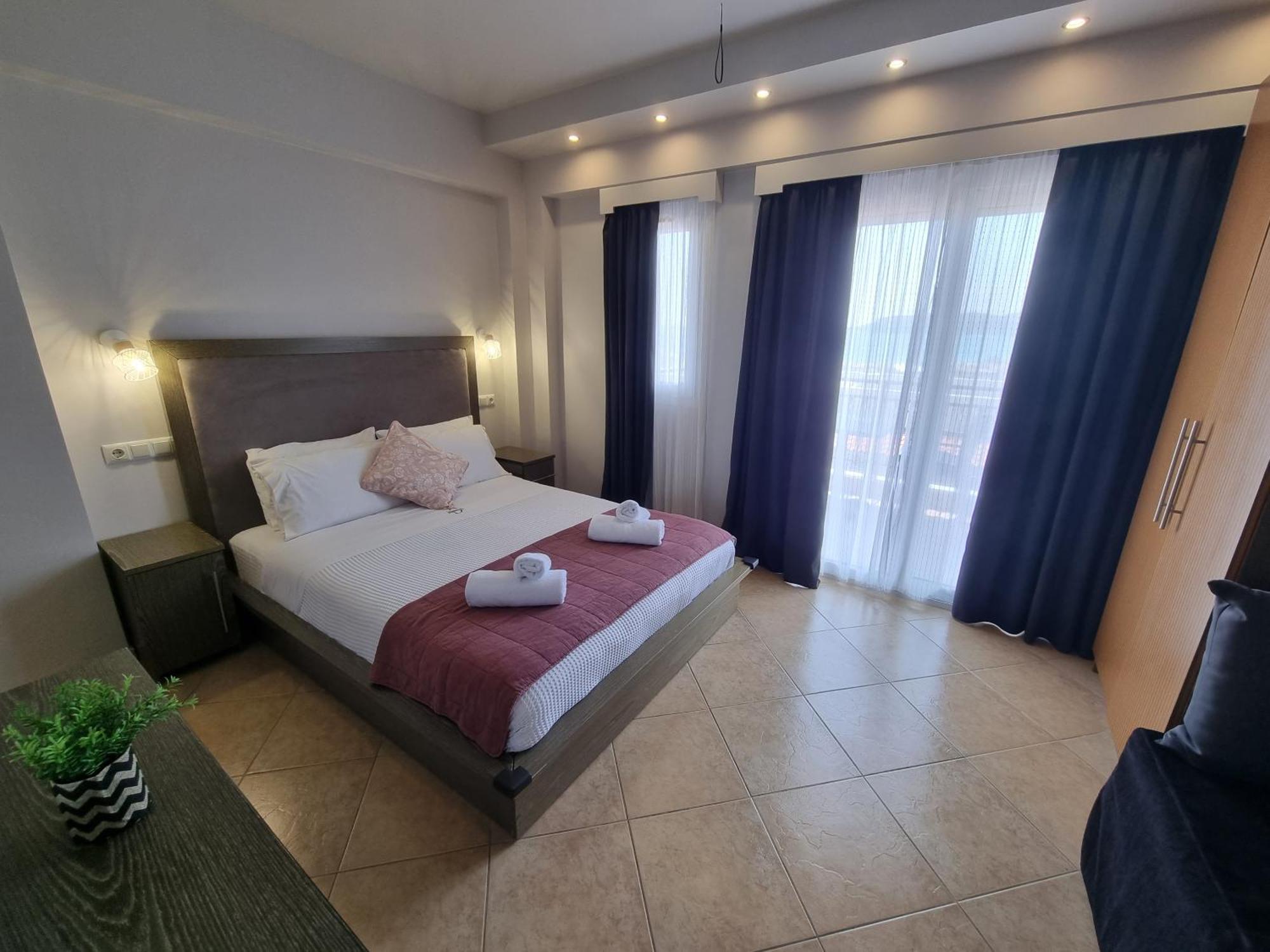 Greenhill Holiday Suites Sarti Esterno foto
