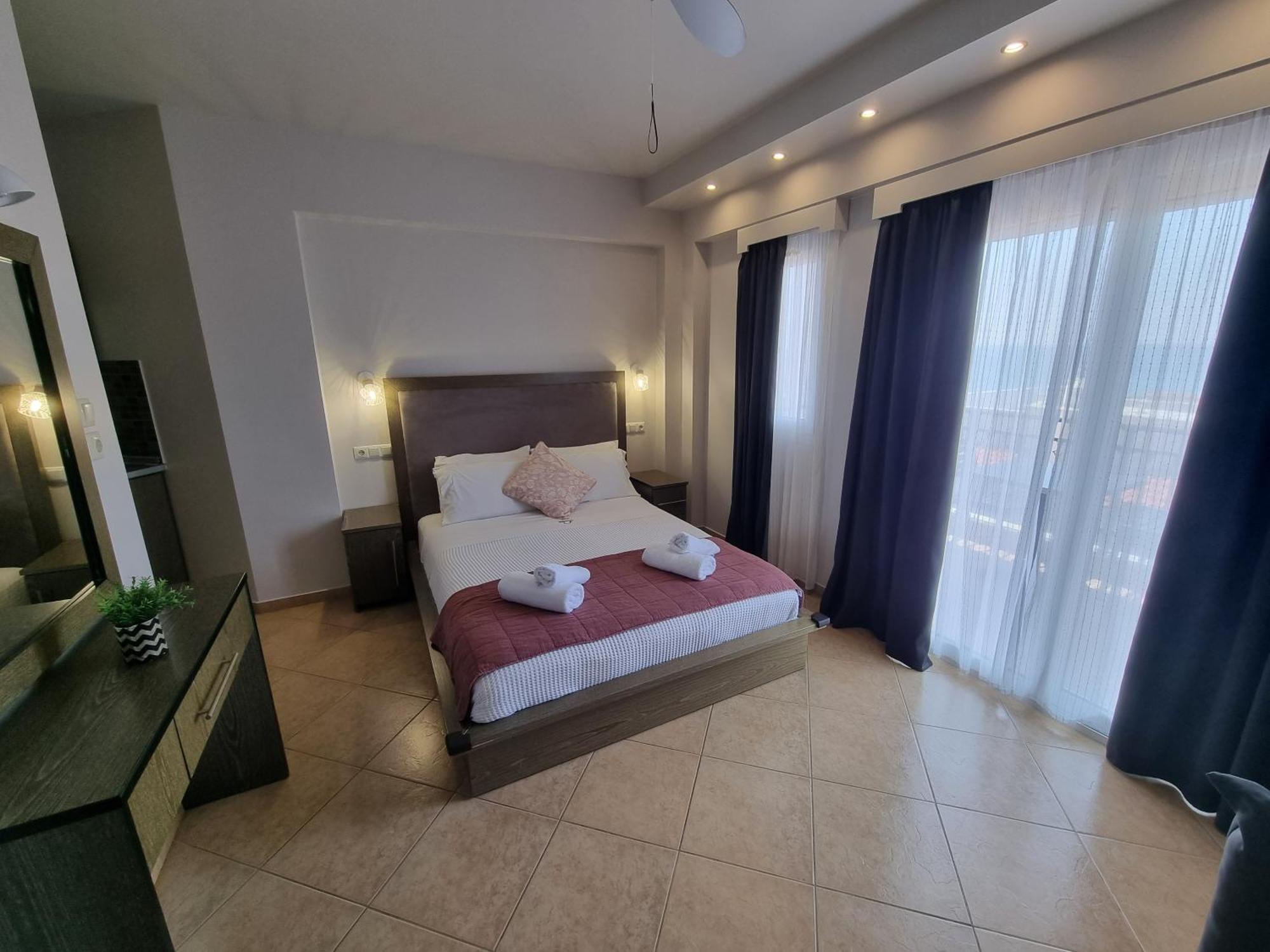 Greenhill Holiday Suites Sarti Esterno foto