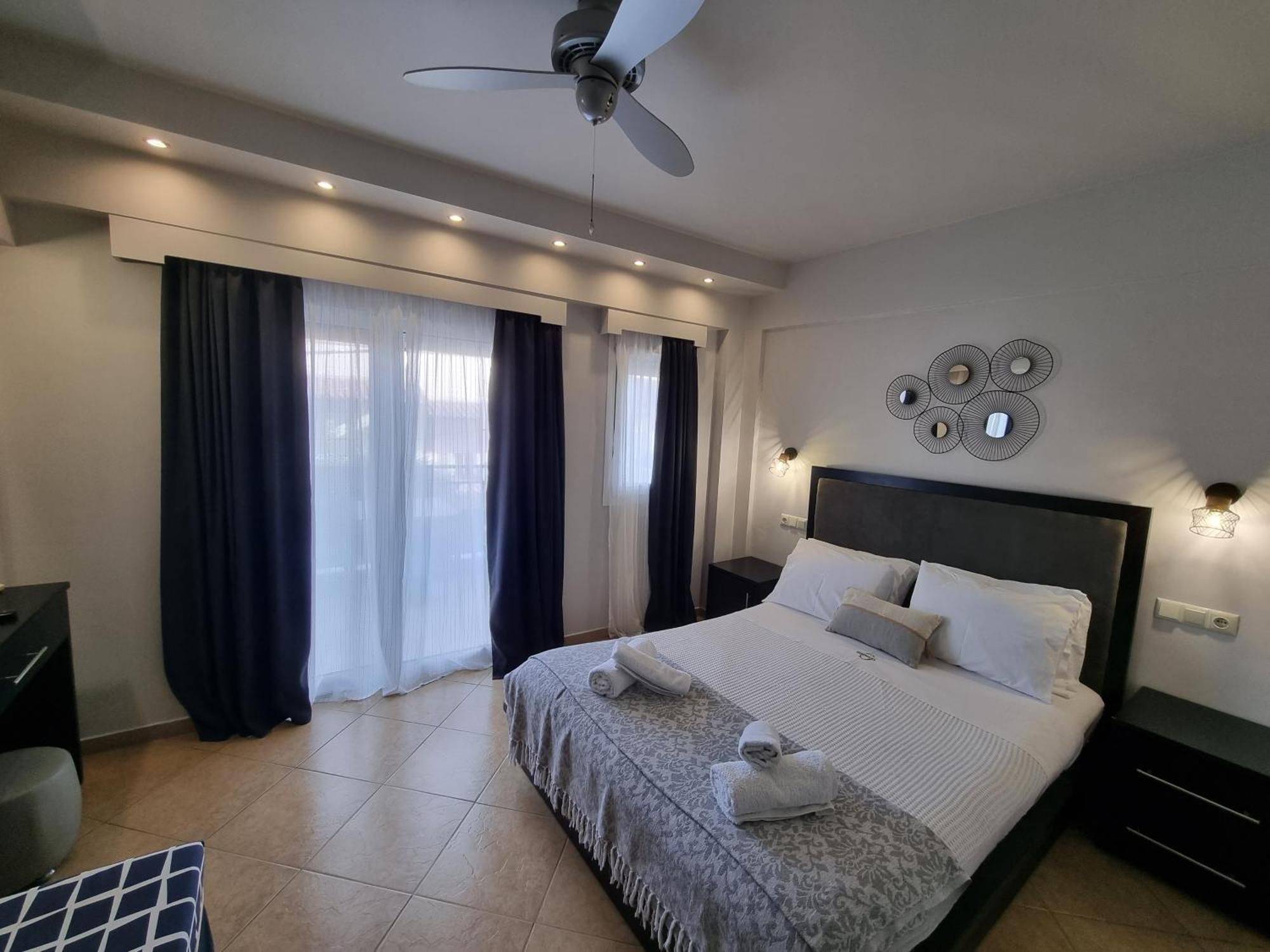 Greenhill Holiday Suites Sarti Esterno foto